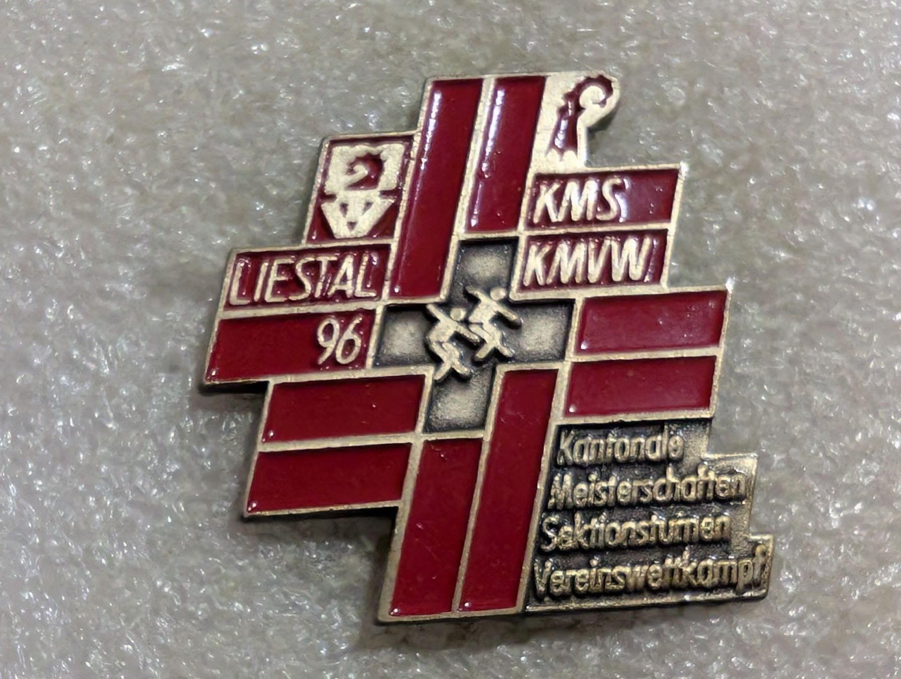 Placchette & Badge: Ansteckpin 40: KMS Liestal – Usato da Oppligen venduto da Pin-Fall-Shop