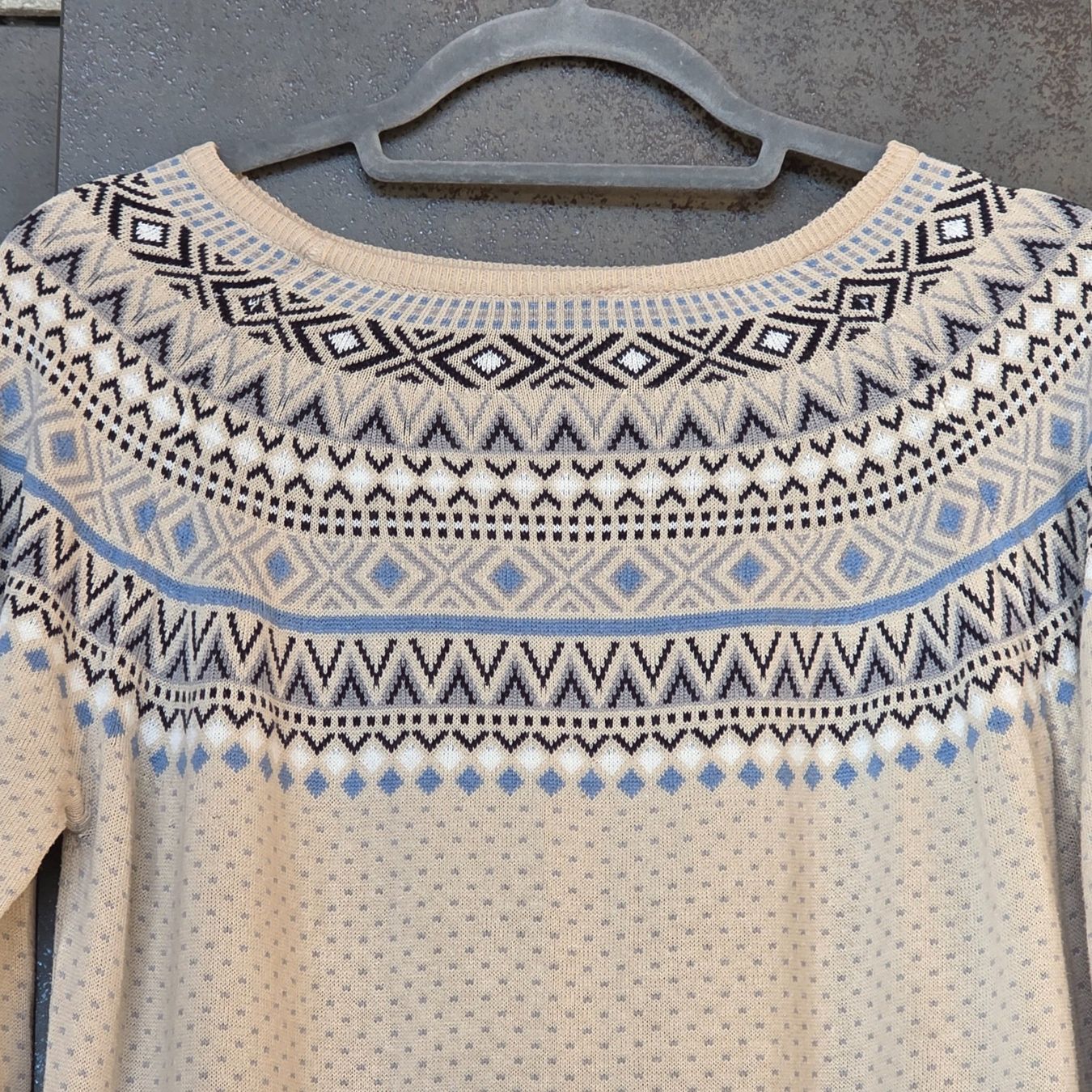 Pullover & Sweatshirts: 🐸 PULLOVER MIT SCHÖNEM WINTERMUSTER NORWEGER MUSTER M – Gebraucht aus Môtier (Vully) von Frogs 2