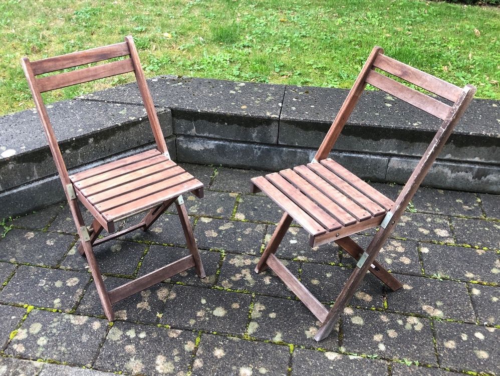 Zwei GartenKlappstühle aus Holz Kaufen auf Ricardo