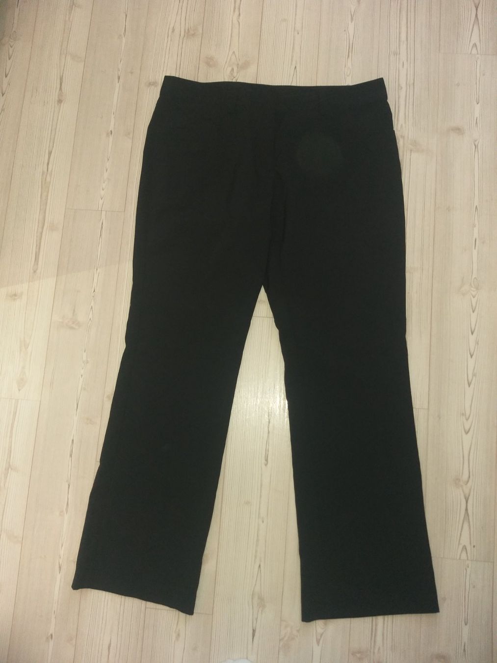 Nike Hosen: NIKE  Pantalon/Hose  Taille / Grosse 44 – Gebraucht aus Cossonay-ville von Super-Price-Quality