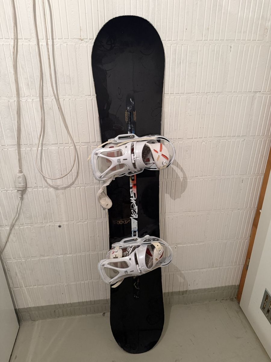 Boards: Burton Snowboard mit Bindung gebraucht – Gebraucht aus Langnau i.E. von diabolospace