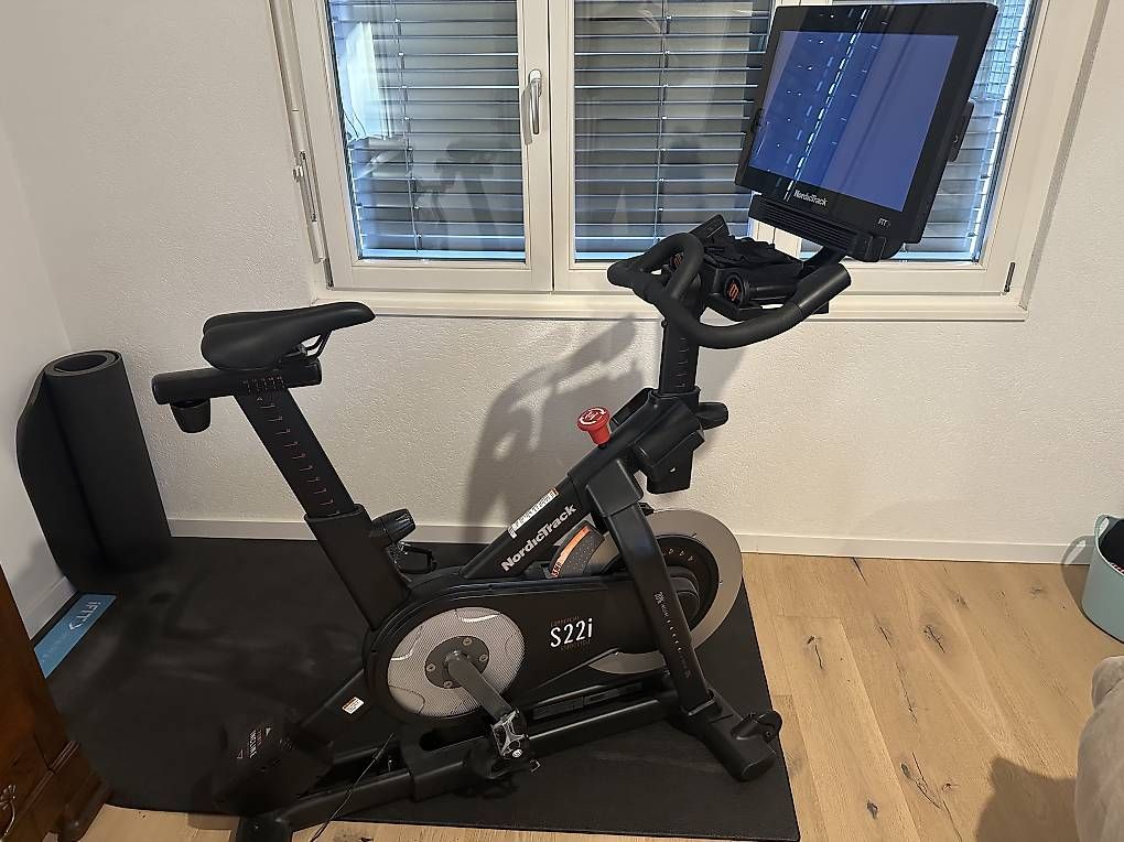 NordicTrack Hometrainer: Vélo nordicktrack S22i studio cycle – Usato da Attalens venduto da pie_k5tl