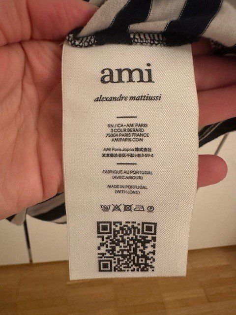 T-shirt: Ami Paris T-Shirt – Nuovo (secondo la descrizione) da Münchenbuchsee venduto da ela_msl2 3
