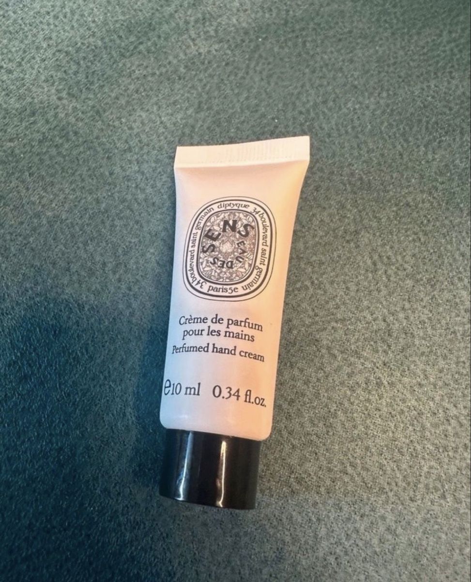 Diptyque Idratazione: Diptyque Eau des Sens Hand Creme - 10ml – Nuovo e nell'imballaggio originale da Balgach venduto da ren_xy57