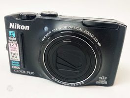 Nikon Coolpix S8100 Digitalkamera 12.1MP 10x Zoom