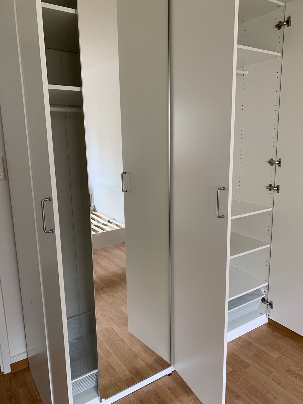 Ikea Armadi: IKEA PAX Kleiderschrank – Usato da Zürich venduto da liv_x26r