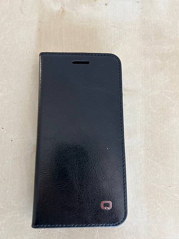 Coques & Protection écran: Iphone SE 3 Hülle – D'occasion à Jens par Mistered