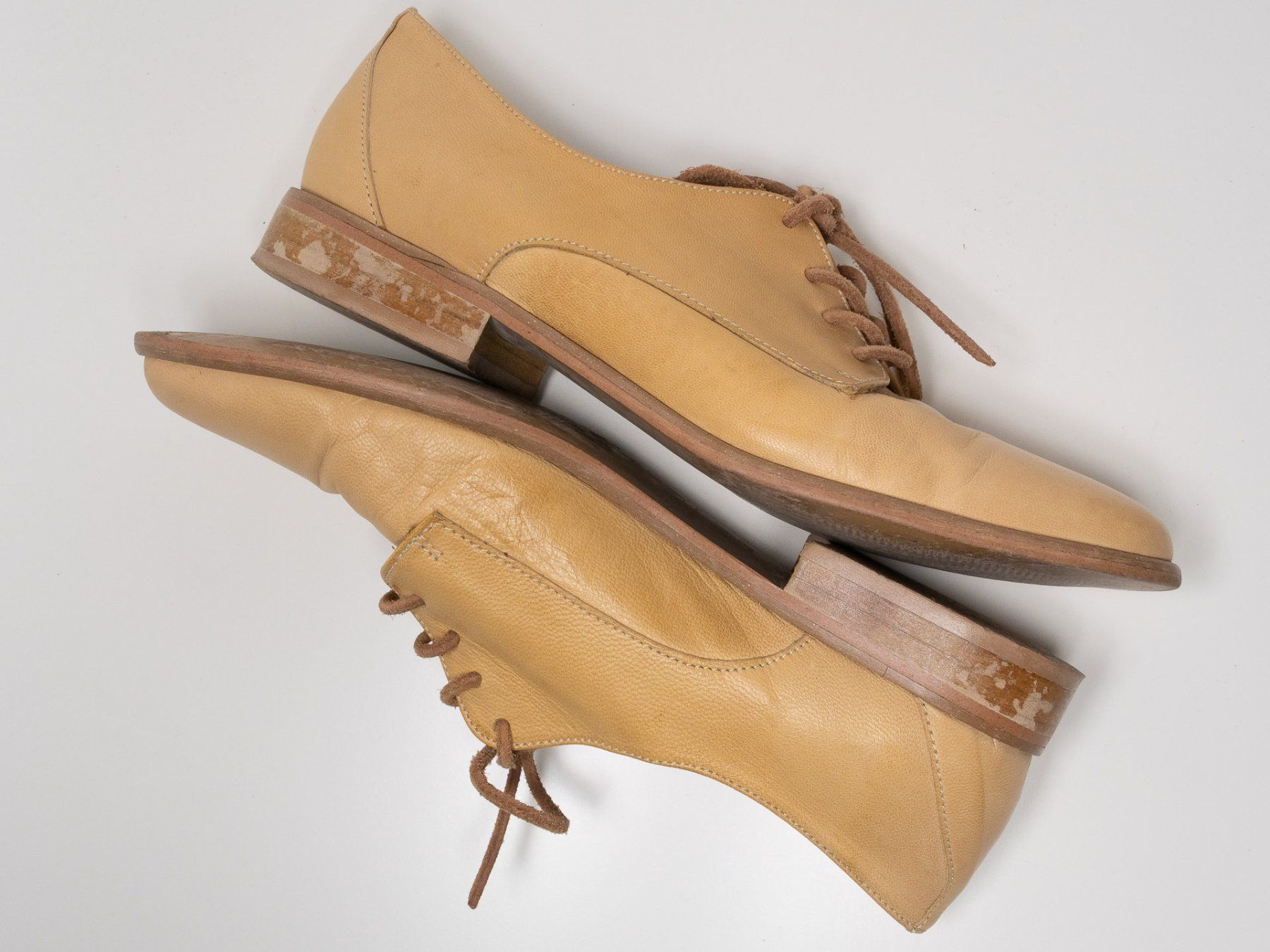 Scarpe da donna: Elegante Lederschuhe, beige, Gr. 38 – Usato da Biel/Bienne venduto da ananda.schuerch 4