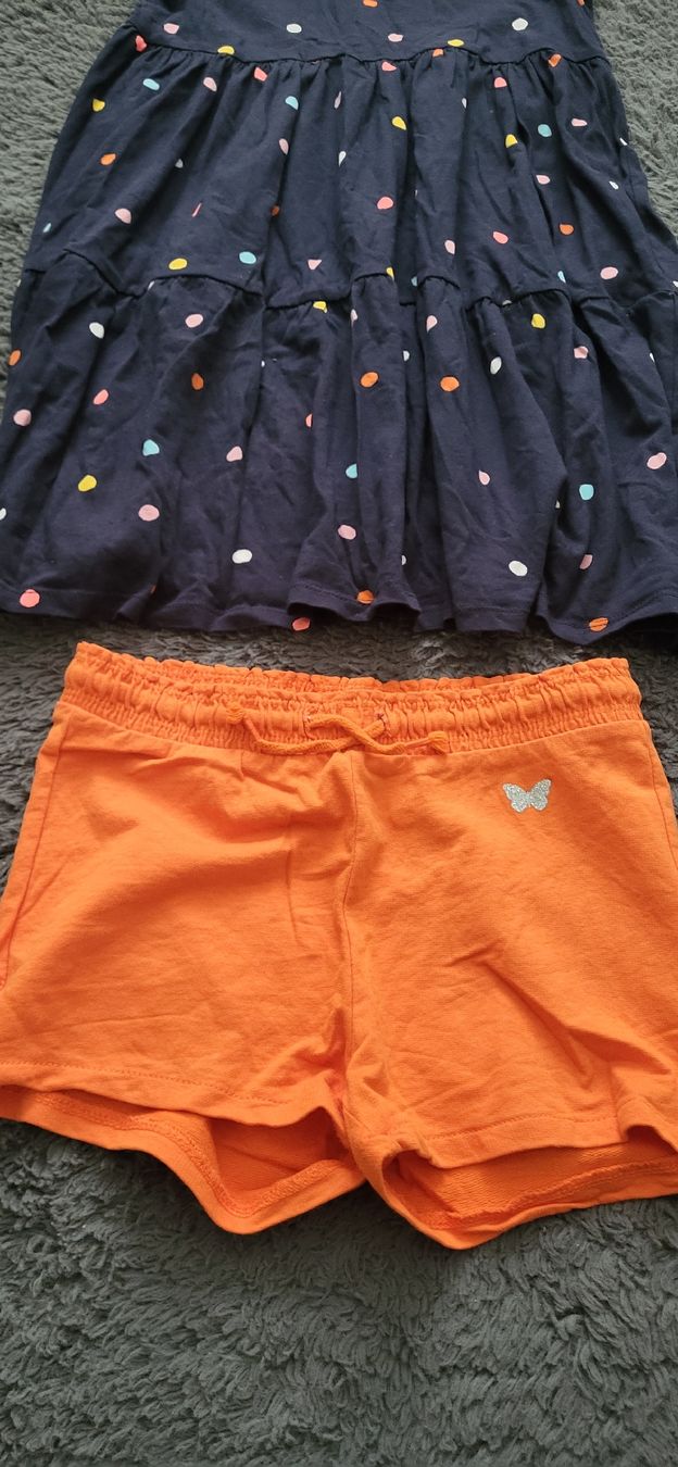H&M Lotti & Set di vestiti: Mädchen set Gr 134 – Usato da Thierachern venduto da Anastasia123 1