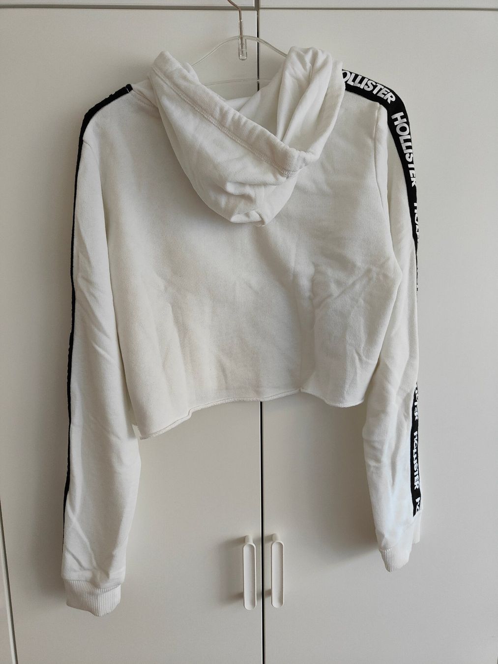 Hollister Maglioni & Felpe: Hollister cropped Sweatshirt - Grösse M – Usato da Rickenbach b. Wil venduto da VeryLovelyThings 6