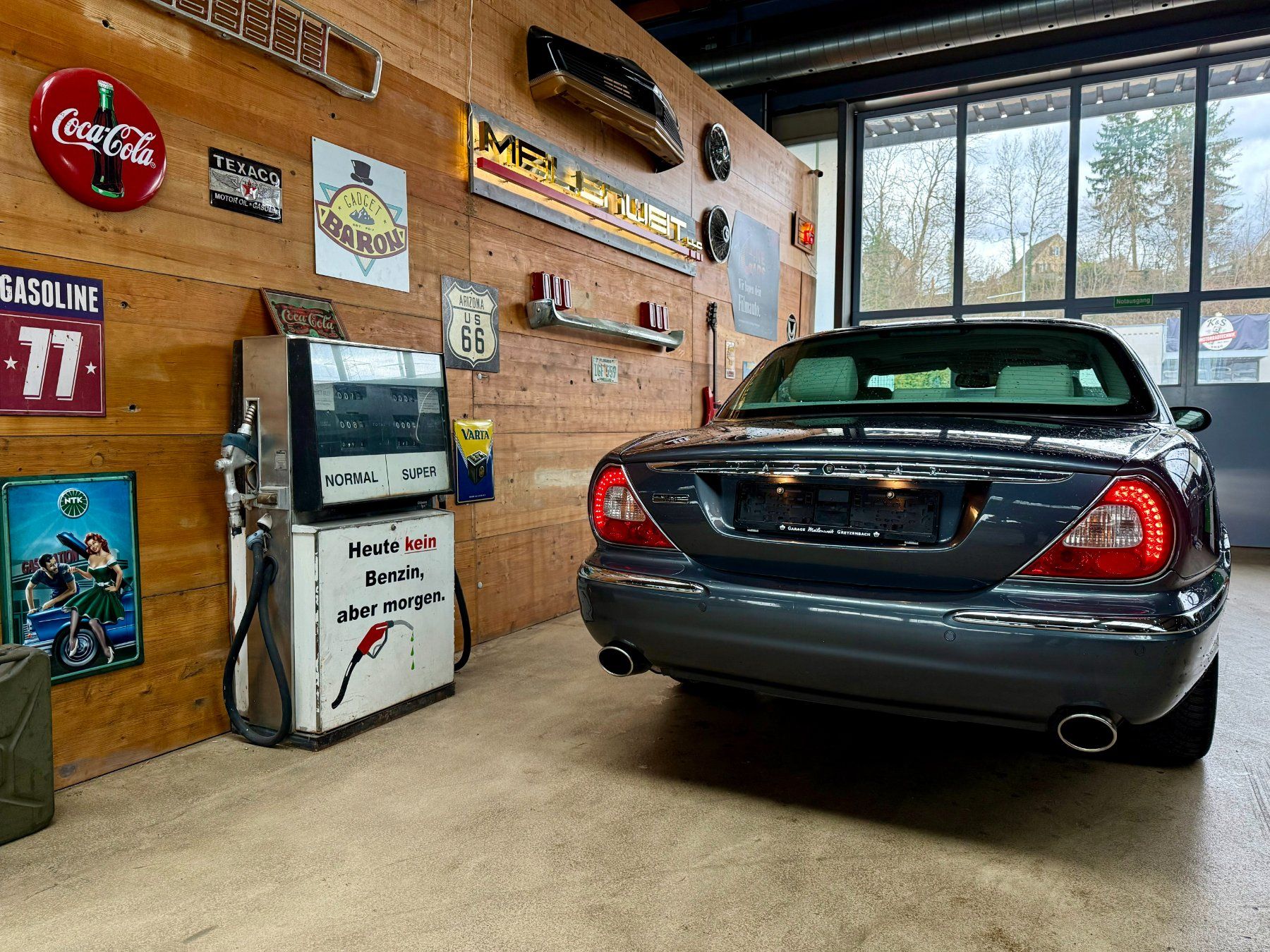 Jaguar Autos: Jaguar XJ8 Executive 4.2 ab MFK – Gebraucht aus Gretzenbach von GarageMeilenweit 8