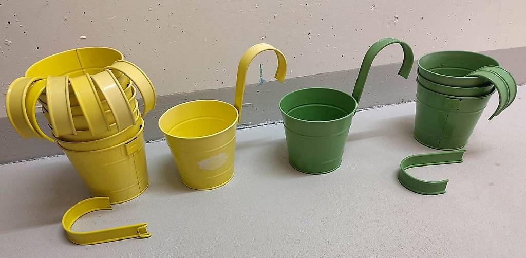 Vasi per fiori: Blumentöpfe aus Metall – Usato da Zürich venduto da kba_579s