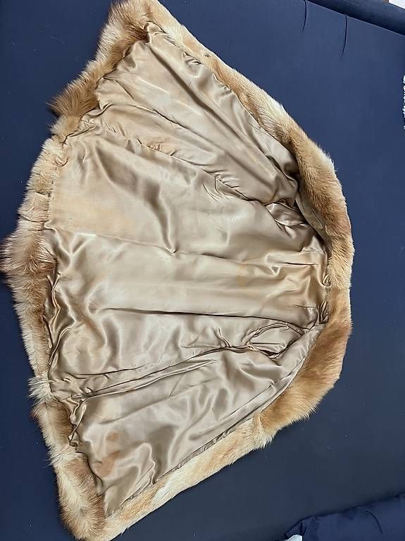 Cappotti: Rotfuchs Golden Echtfell Mantel – Usato da Belp venduto da Zuvic 2