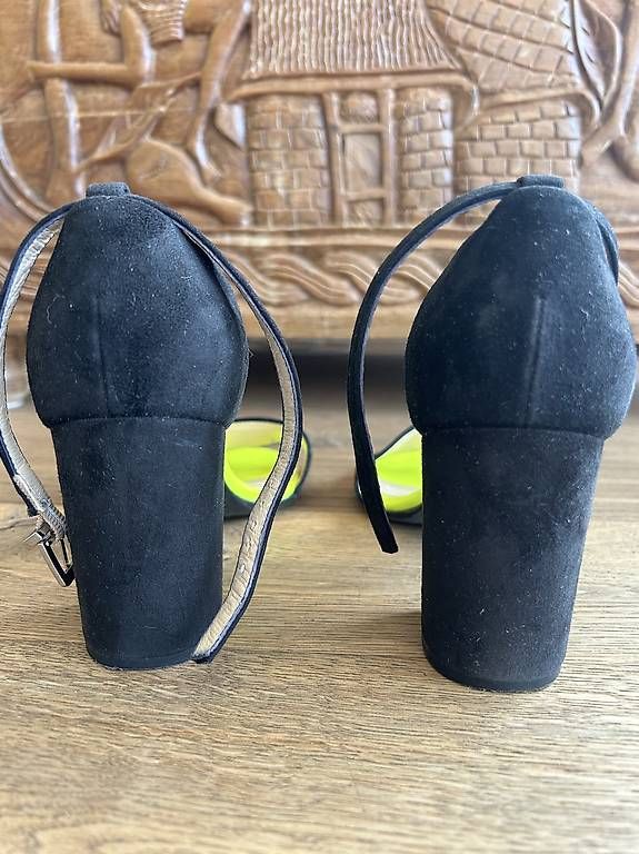 Scarpe da donna: Sandales Peter Kaiser noir/néon, pointure 38 – Usato da Lausanne venduto da Moira.Moira 3