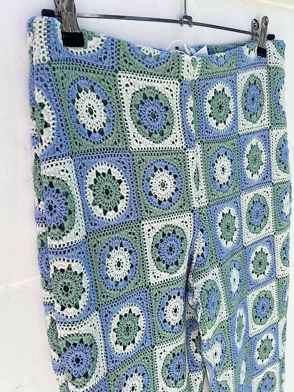 Pantalons: Gehäkelter Überwurf – Neuf avec emballage d'origine à Tagelswangen par fireiceprincess 2