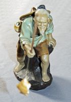 Fayence-Figur eines chinesischen Fischers
