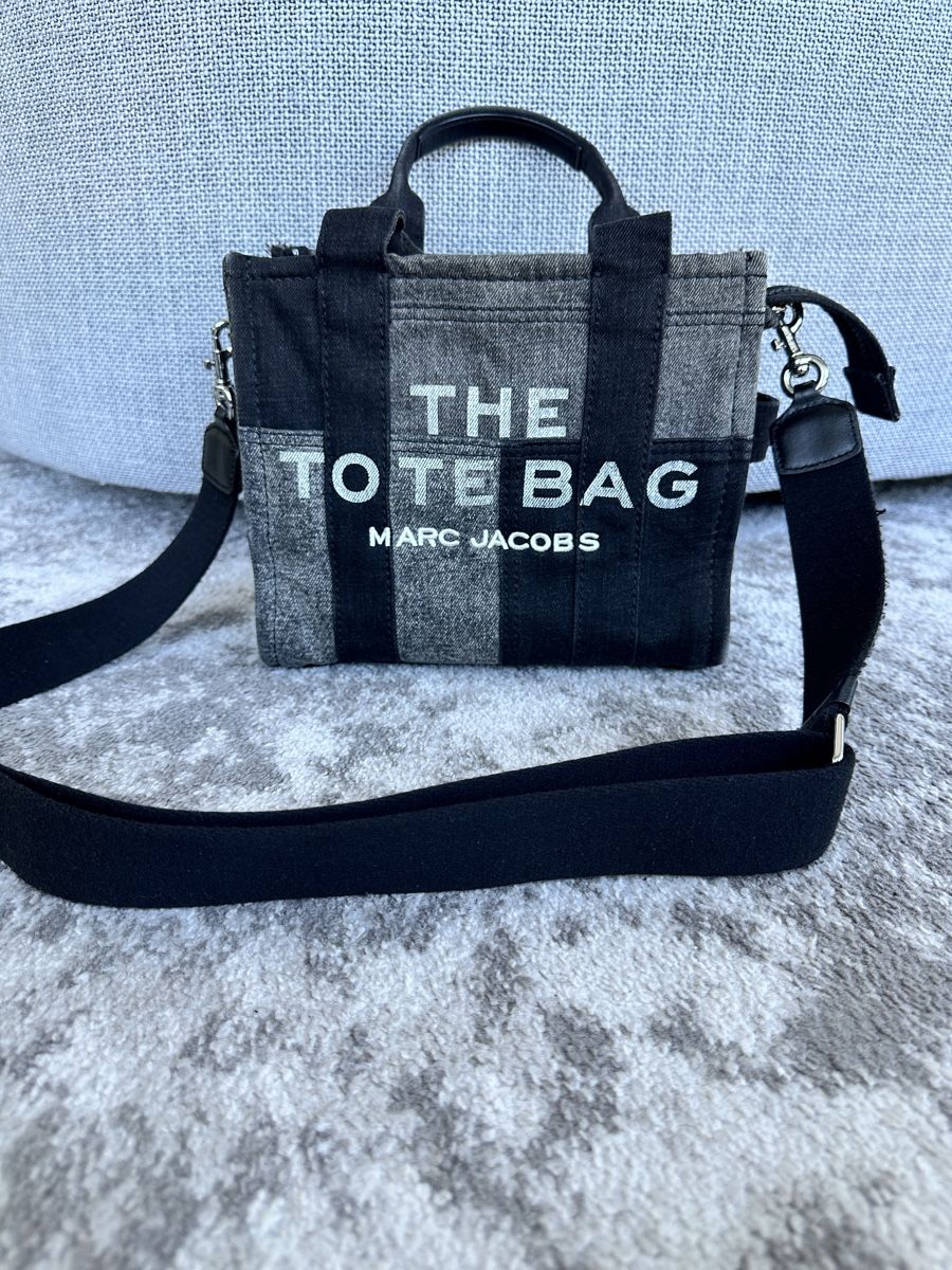 Marc Jacobs Taschen für Damen: Marc Jacobs The Denim Mini Tote Bag – Gebraucht aus Wädenswil von runwayhysteria