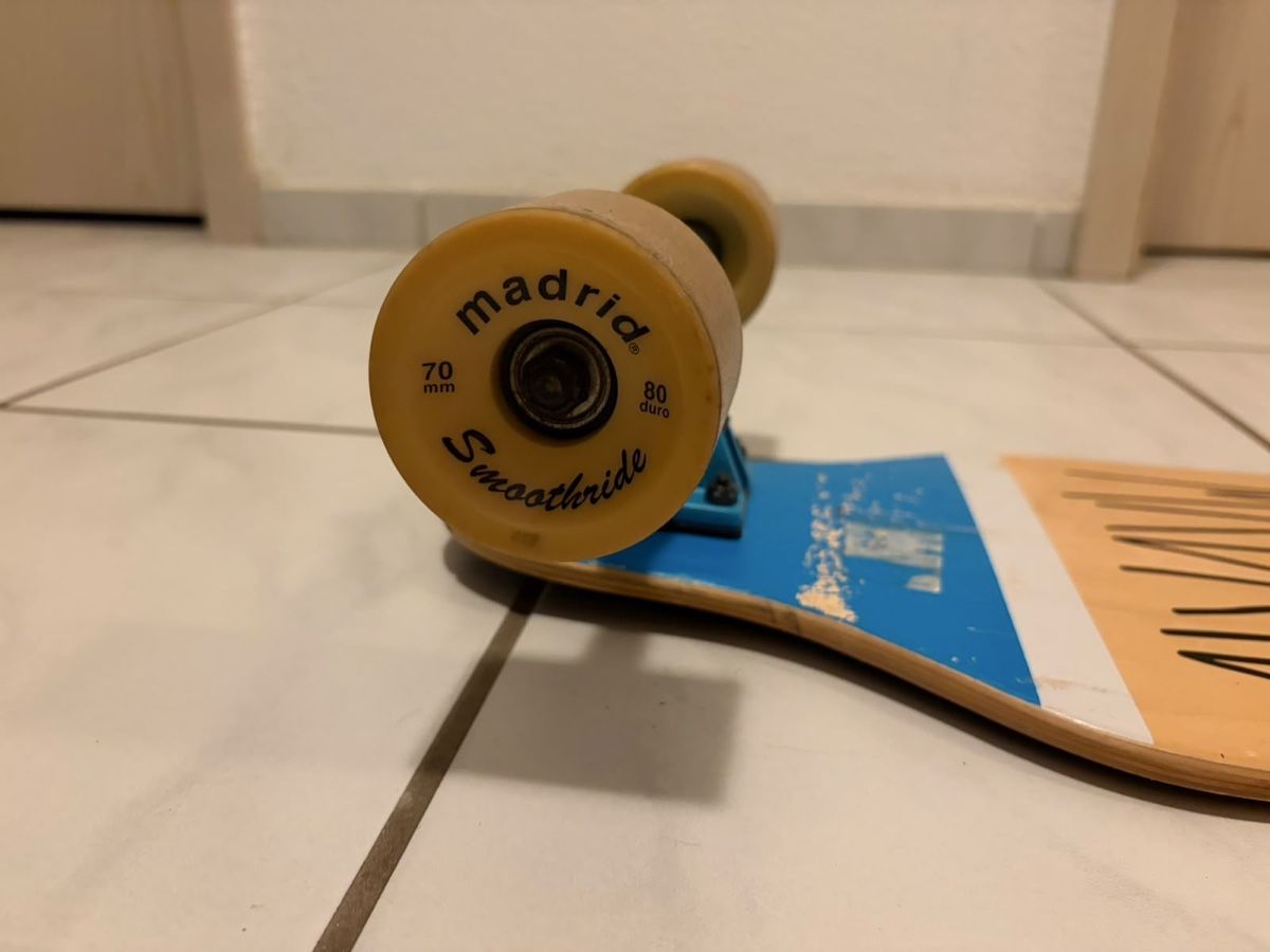 Madrid Skateboards: Longboard – Usato da Berikon venduto da Dusche 3