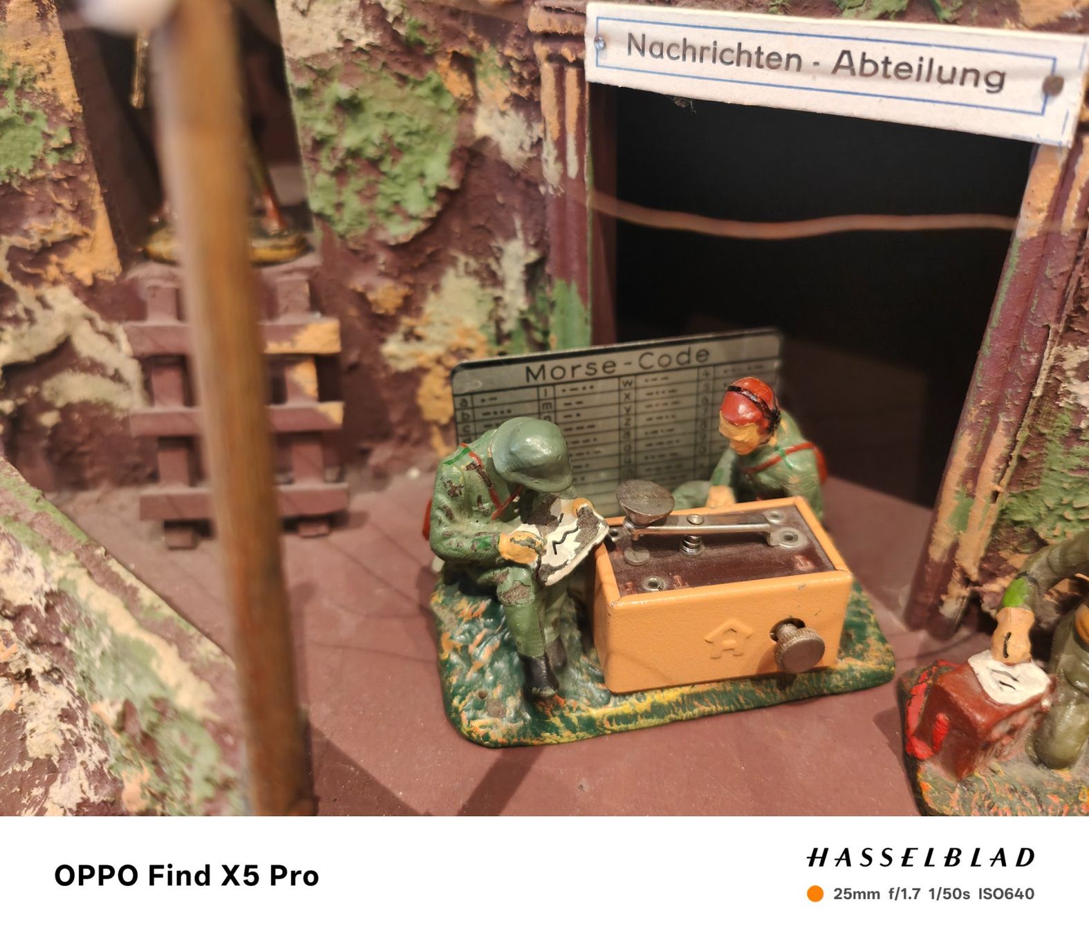 Elastolin Giocattoli: "Militärstützpunkt" mit Figuren Elastolin – Usato da Basel venduto da M2 7