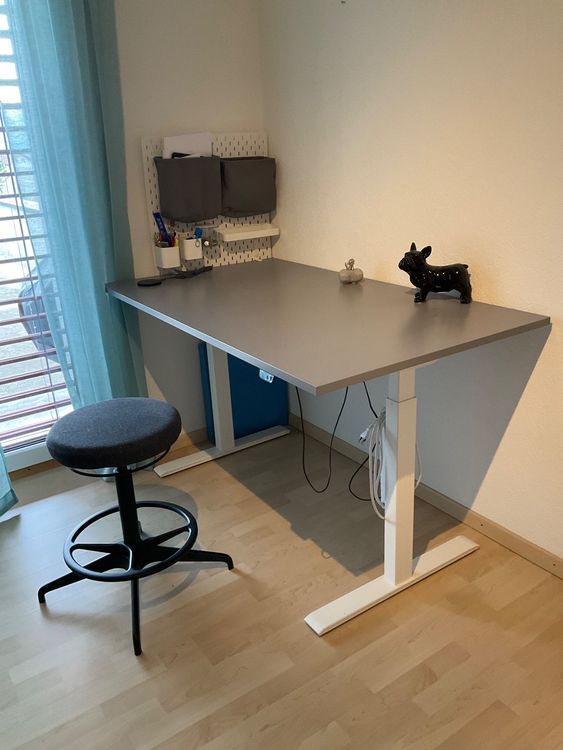 Stehtisch Ikea, Rodulf höhenverstellbar mit Hocker neuwertig (Neu ...