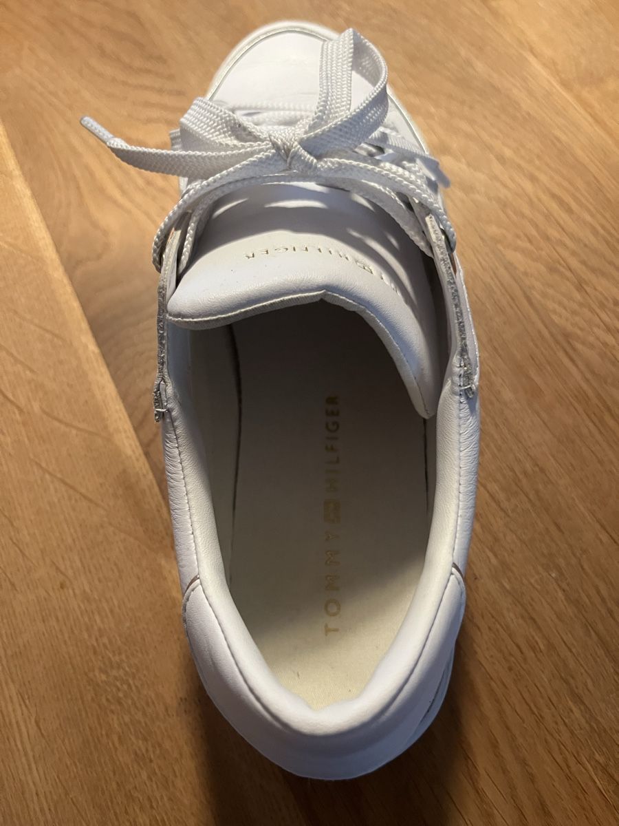 Tommy Hilfiger Scarpe da donna: Coole Tommy Hilfiger sneakers – Usato da Kaltbrunn venduto da Minchen123 6