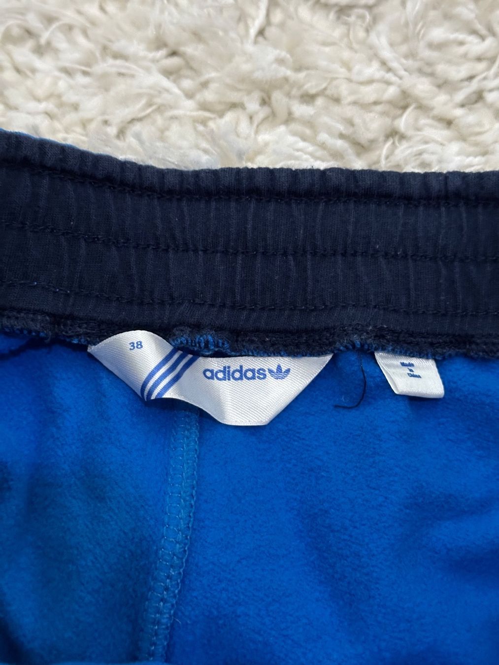 Adidas Pantaloni: Adidas Hose Gr.S – Usato da Bern venduto da BrandVilla 5