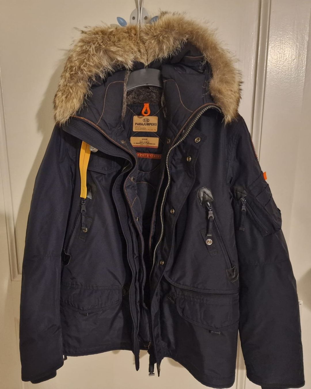Parajumpers Giacche: Veste Parajumpers taille M – Nuovo (secondo la descrizione) da Neuchatel venduto da StevChamb110