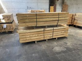Akatienpfähle vierkant 8x10x225cm natur, sägeroh, gespitzt