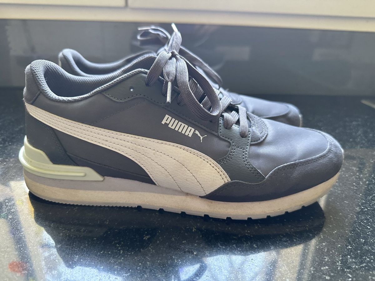 Puma Scarpe da donna: Puma Sneaker Grösse 42 – Nuovo (secondo la descrizione) da Adliswil venduto da surenya 1