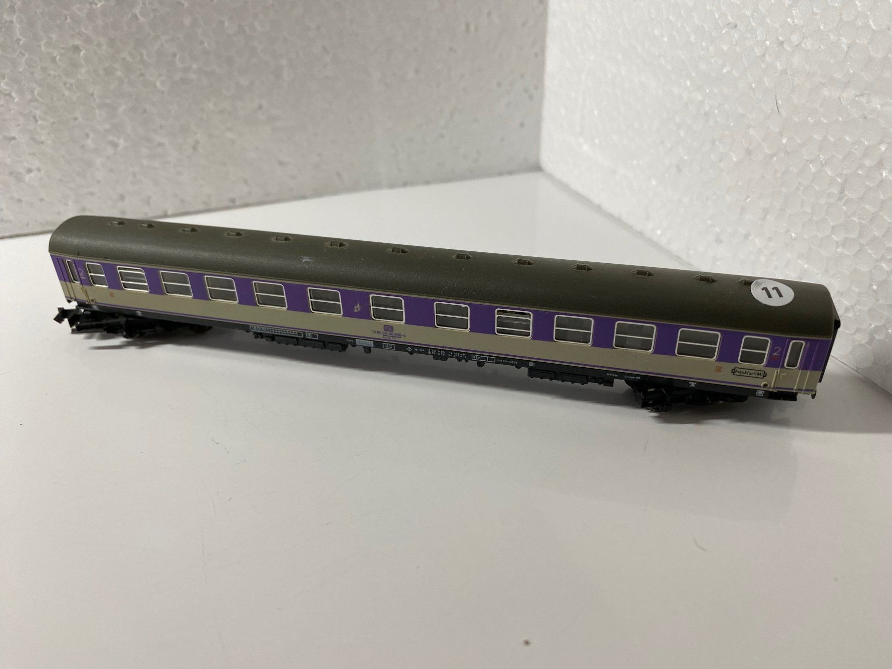 Fleischmann Modellini di ferrovie: DB Waggon Spur N Fleischmann Kratzer-Kleber 11 – Difettoso da Kerzers venduto da tisyayasuBE 5