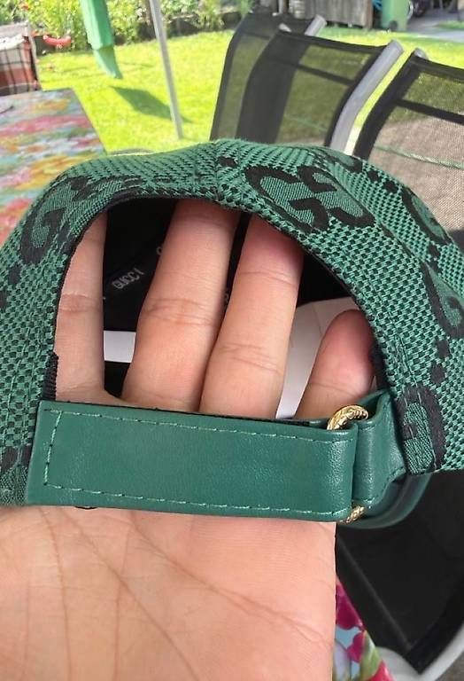 Sonstige Kleidung & Accessoires: Gucci Grün 26 Edit – Neu und originalverpackt aus Aarau von da_jov 2