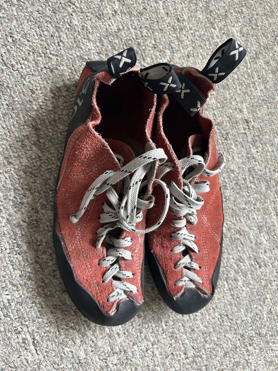 Five Ten Scarpe da uomo: Five Ten Kletterschuhe, Grösse 41 – Usato da Gondiswil venduto da shaenu 1