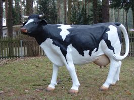 Kuh lebensgroß / Lieferung Schweiz per Spedition / 3D Modell