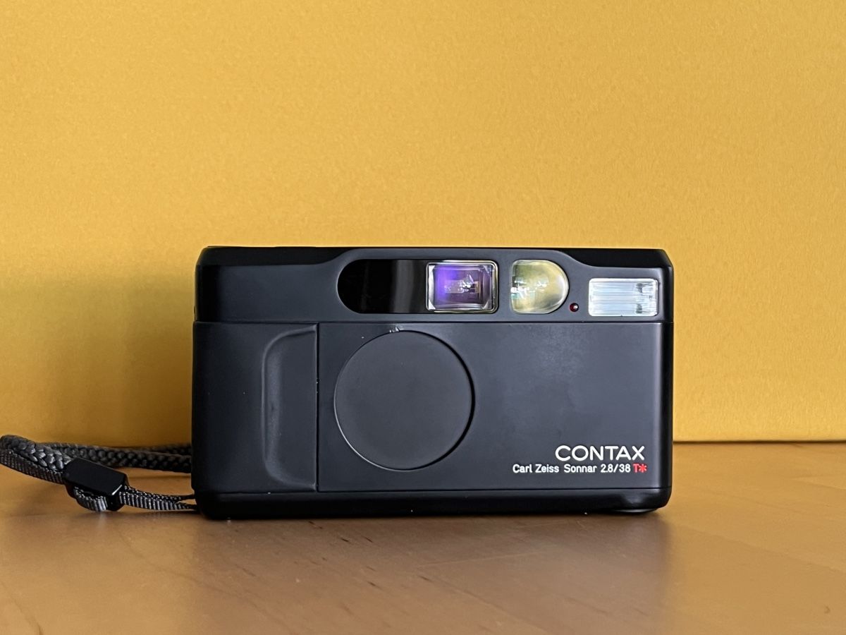 Contax Fotocamera: CONTAX T2 Limited Edition – Usato da Thun venduto da IRENEKAMERAS 2