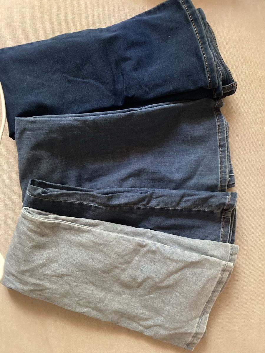 H&M Pantaloni: 4 Paar Jeans Gr. 122 – Usato da Zürich venduto da Zauberland