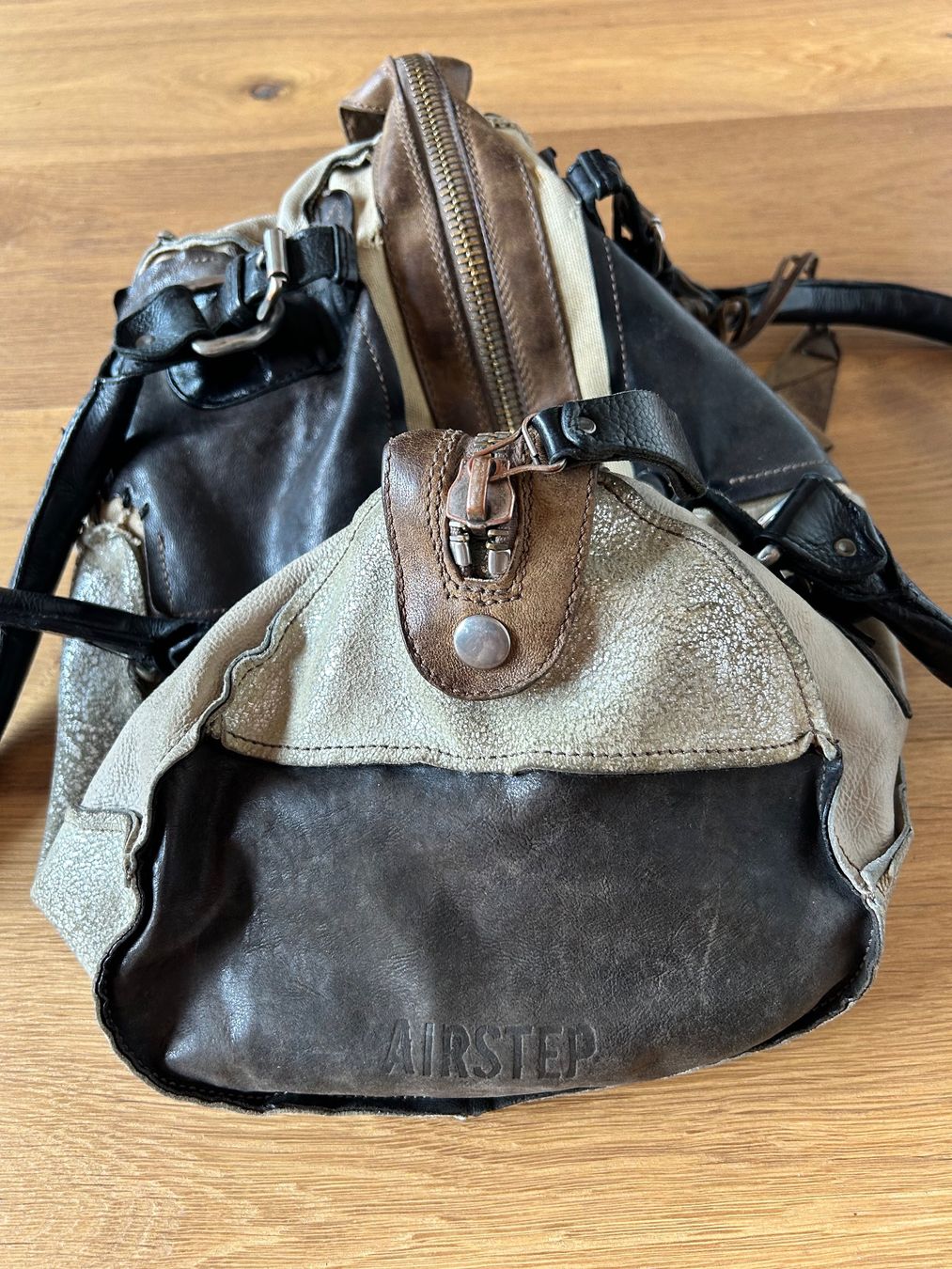 As98 Sacs femmes: Airstep / A.S.98 - Lederhandtasche – D'occasion à Einigen par Babychilli 6