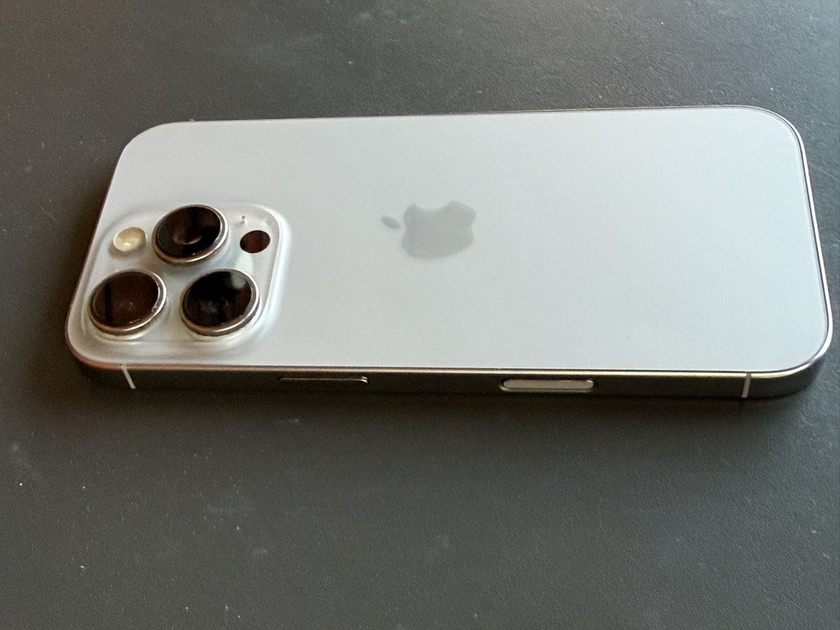 Apple Telefoni cellulari / Smartphones: Iphone 16 Pro 256gb Grey – Usato da Hettlingen venduto da semi76 2