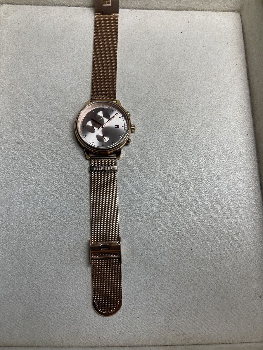 Tommy Hilfiger Uhren: Tommy Hilfiger Uhr Rosegold – Gebraucht aus dietikon von fernando011 3