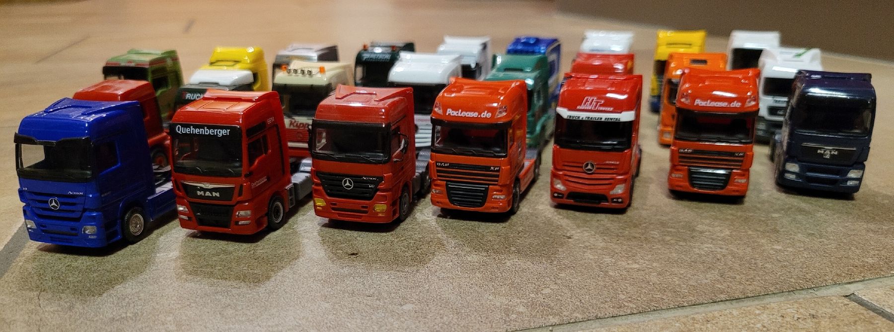 Herpa Kit di modellismo & Modellini statici: Herpa LKW's 1:87 – Usato da Hettiswil venduto da kuese85 3