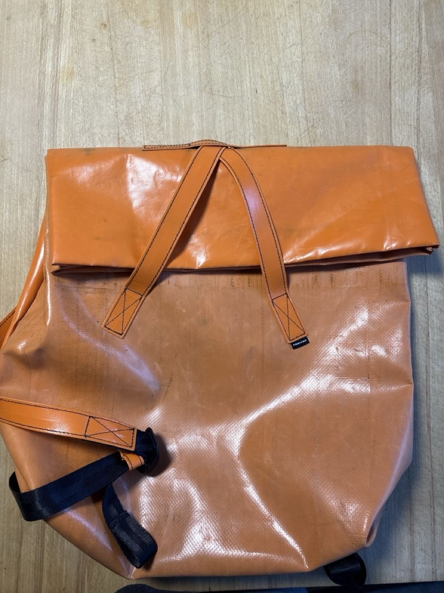 Freitag Sacs à dos: Freitag Tasche Orange  – D'occasion à ROTHENTHURM par cloedel69