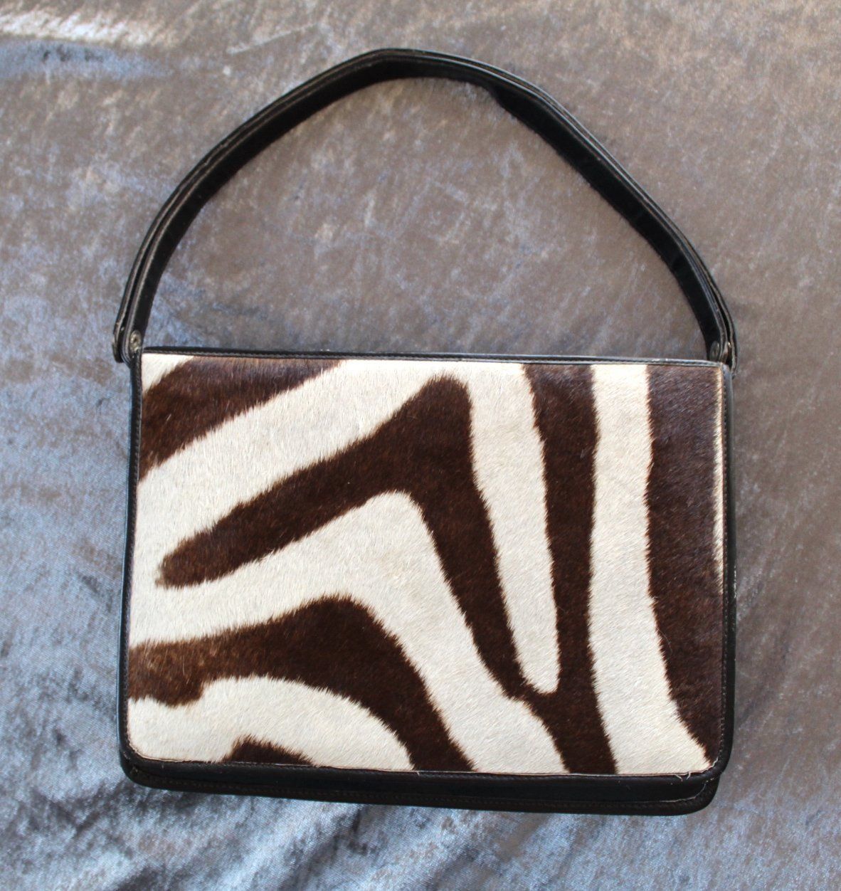 Borse da donna: Vintage Damentasche mit vermutlich echtem Zebrafell ? – Usato da Locarno venduto da madame-tus-sauds 2