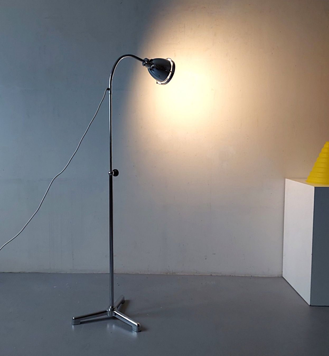 Lampade: CHRISTIAN DELL  STEHLAMPE  BAUHAUS – Usato da Bern venduto da karo123 2