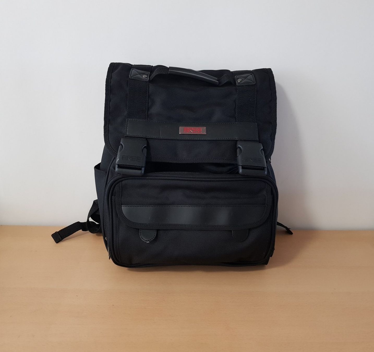 Bree Zaini: Bree Rucksack in Schwarz – Usato da Basel venduto da Birs868