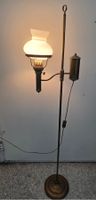 Stehlampe / Petroleum-Stil Lampe Elektrifiziert 1900 antik
