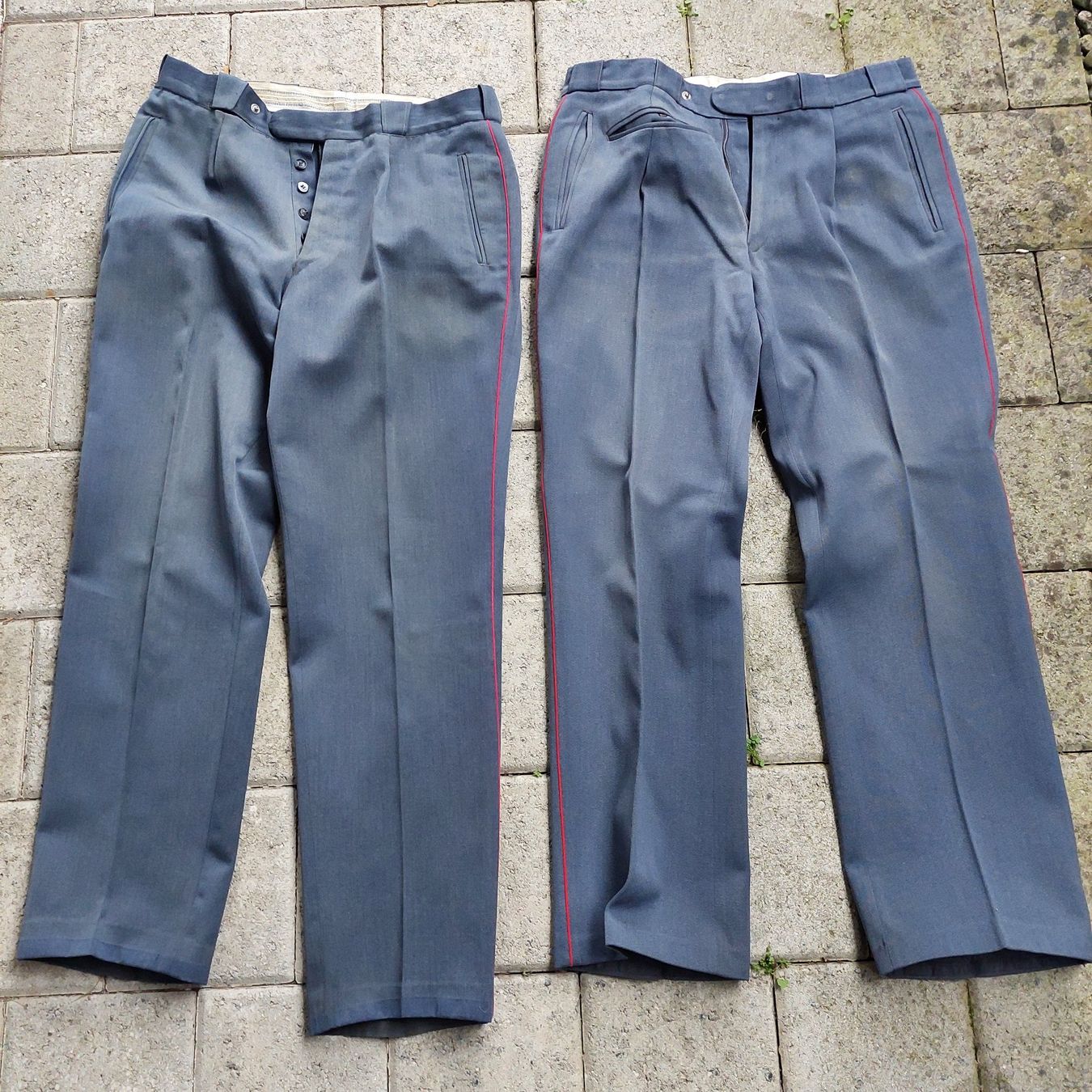 Uniformi: Alte Polzei-Uniform Gemeindepolizei Horgen – Usato da Obfelden venduto da Foto_Bild_Kunst_Buch 7