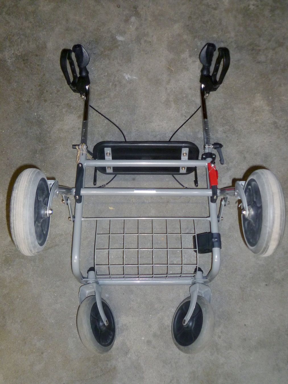 Ausili per la deambulazione: Standard - Rollator Cristallo – Usato da Aarau venduto da Rdodger 2