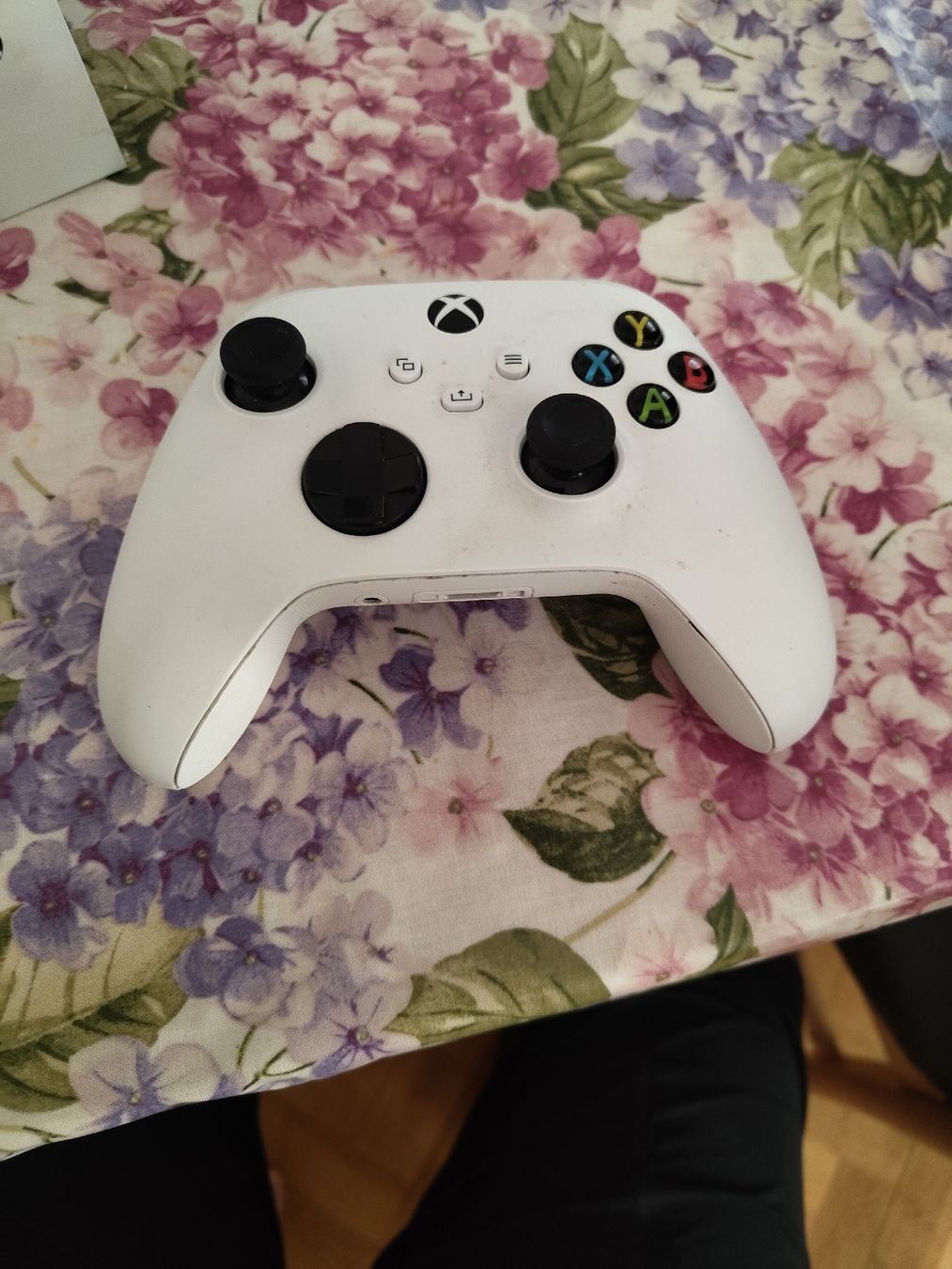 Microsoft Console: Console Xbox Series S blanc avec manette – Usato da Court venduto da Chronoss 1