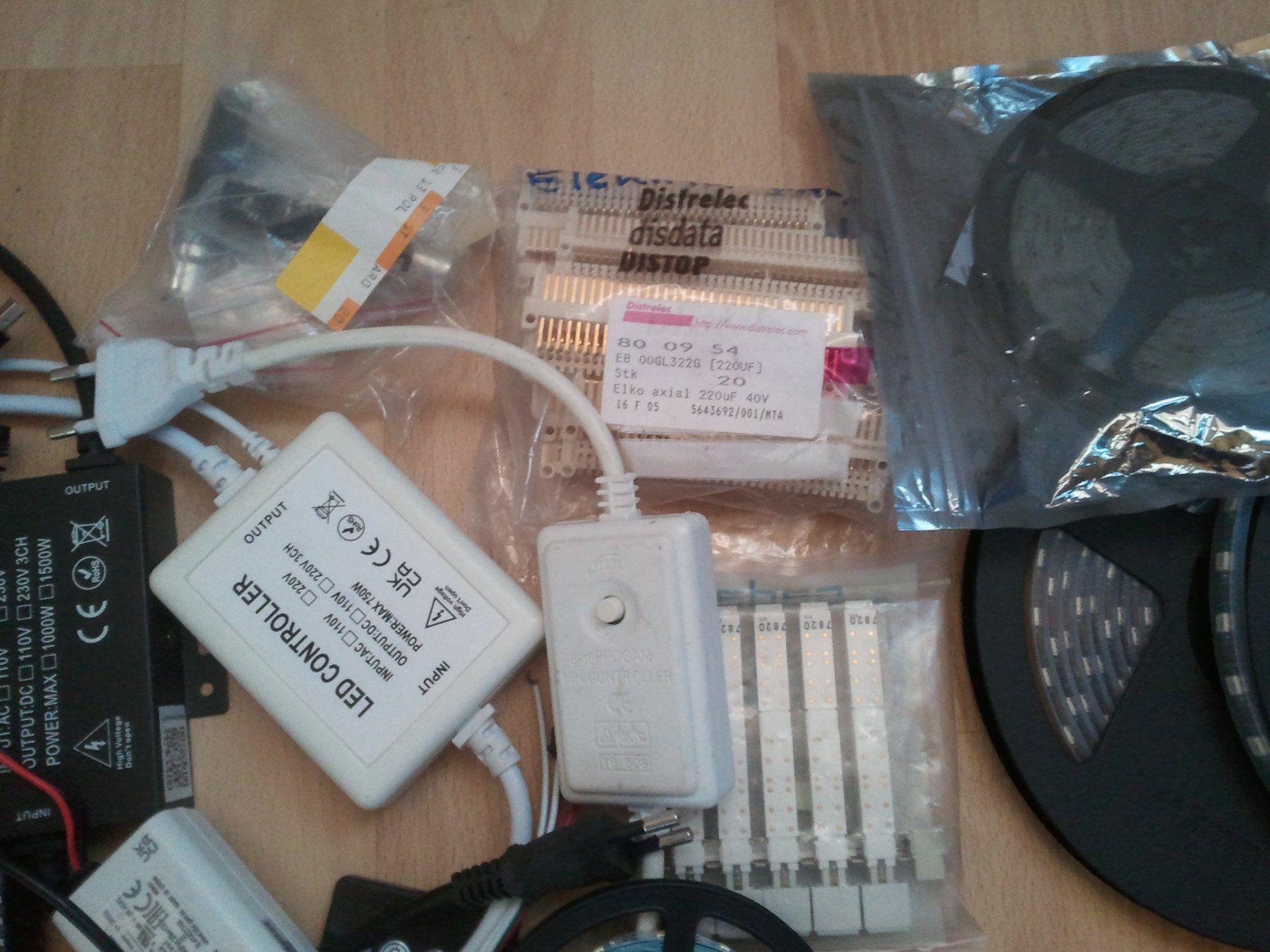 Ghirlande e barre luminose: LED-Lichtbänder usw. – Usato da Beatenberg venduto da fancy10 3