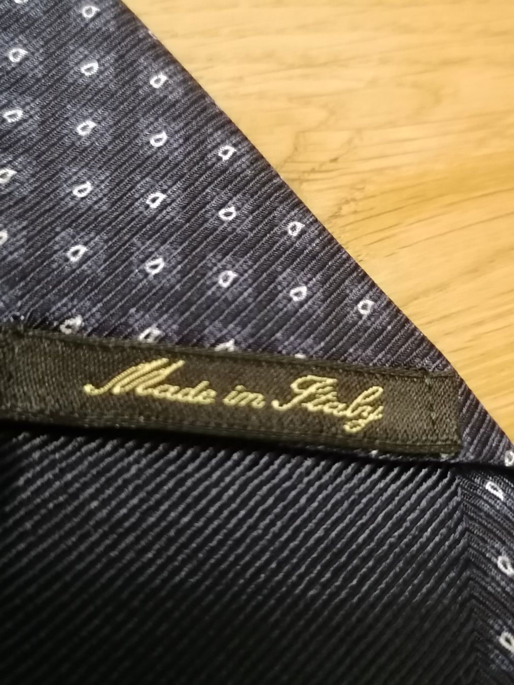 Cravatte: Massimo Dutti Krawatte 100% Seide - Nr.133 – Usato da Basel venduto da vintagecollector 3