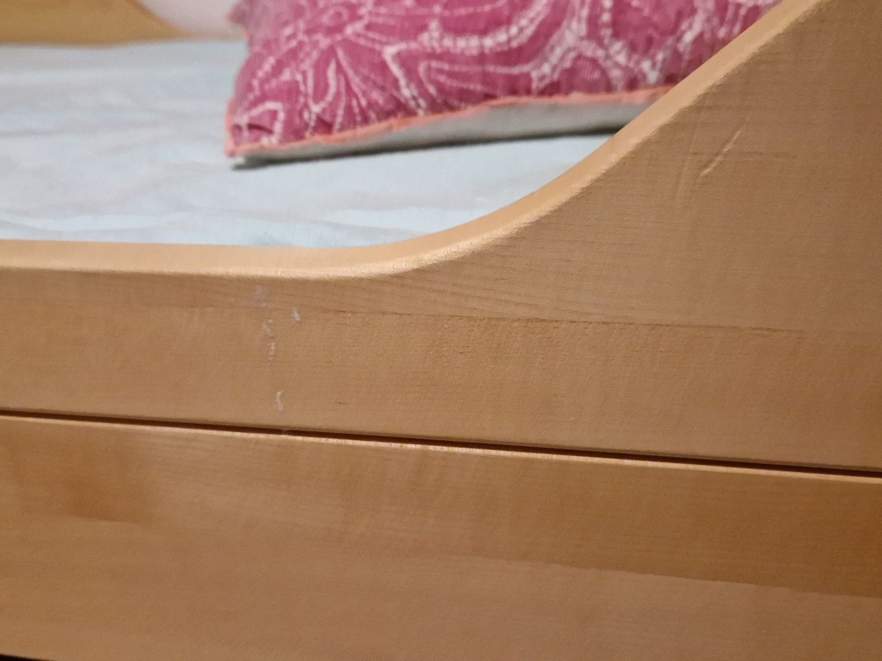 Letti: Lit bébé Echo Crib Kalon Studio en bois – Usato da Evilard venduto da viie 4